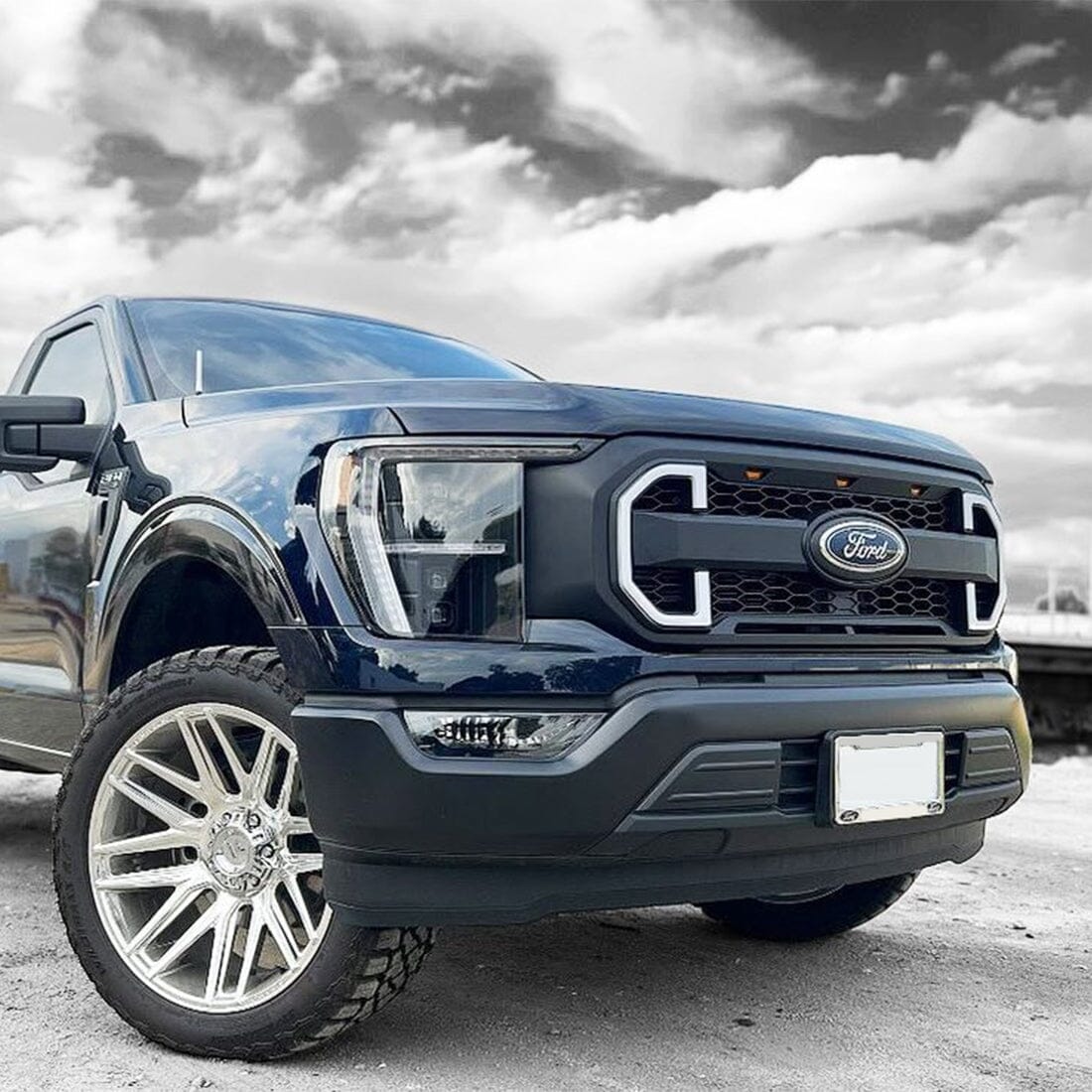 Raptor Style Mesh Grille W/DRL & Turn Signal Lights For 2021-2023 Ford F150丨Amoffroad