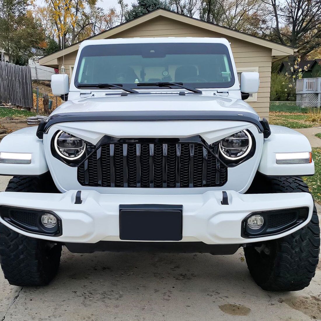 9 Inch LED Halo Headlights & Gladiator Vader Grille w/ Mesh - Black & White Combo for 18-23 Jeep Wrangler JL & Gladiator JT