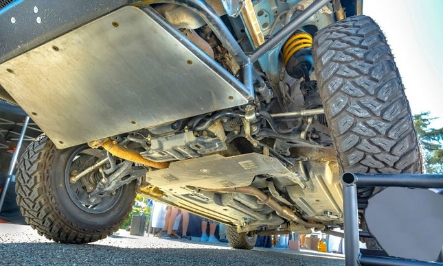 Manual vs Automatic: Which Is Best for Off-Roading?