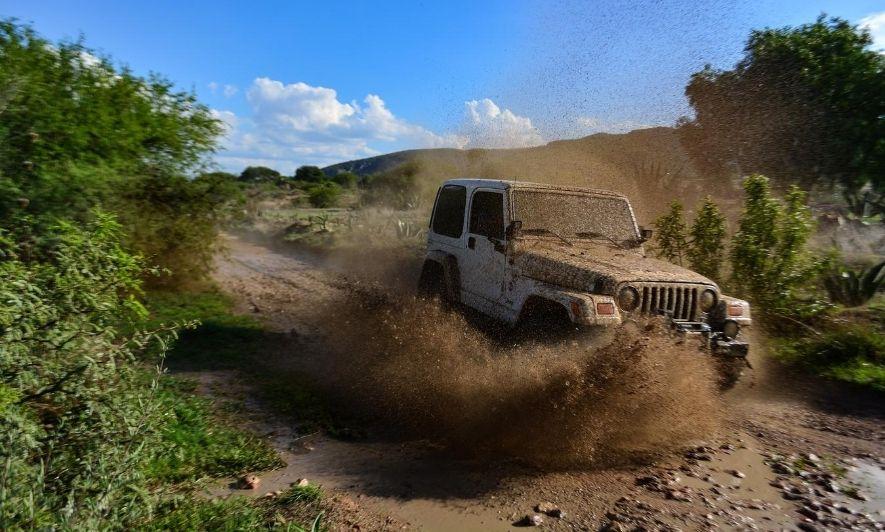 Tips for Getting Your Jeep Out of Mud