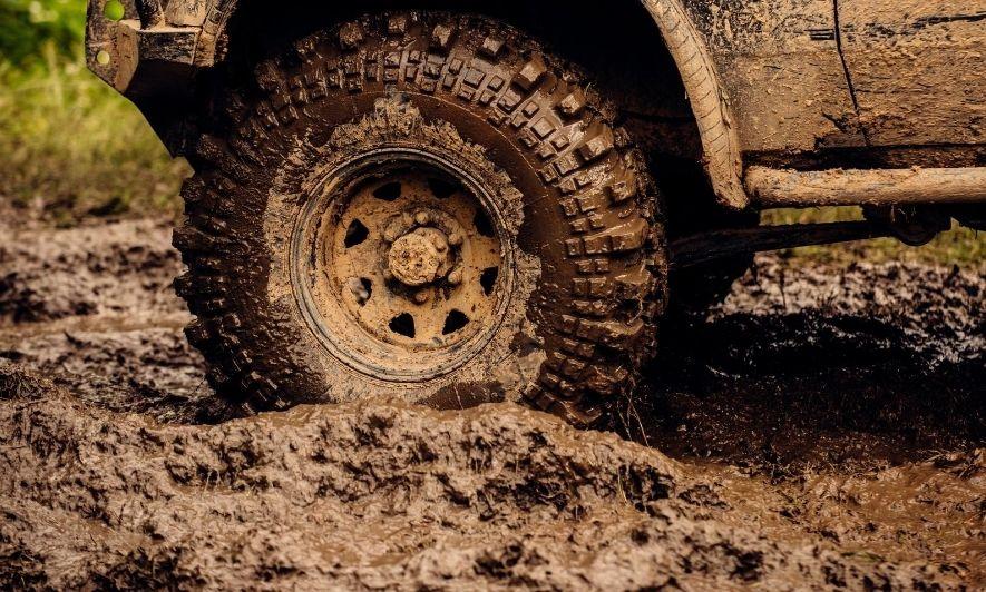 What Are the Top Off-Roading Trails in Illinois?