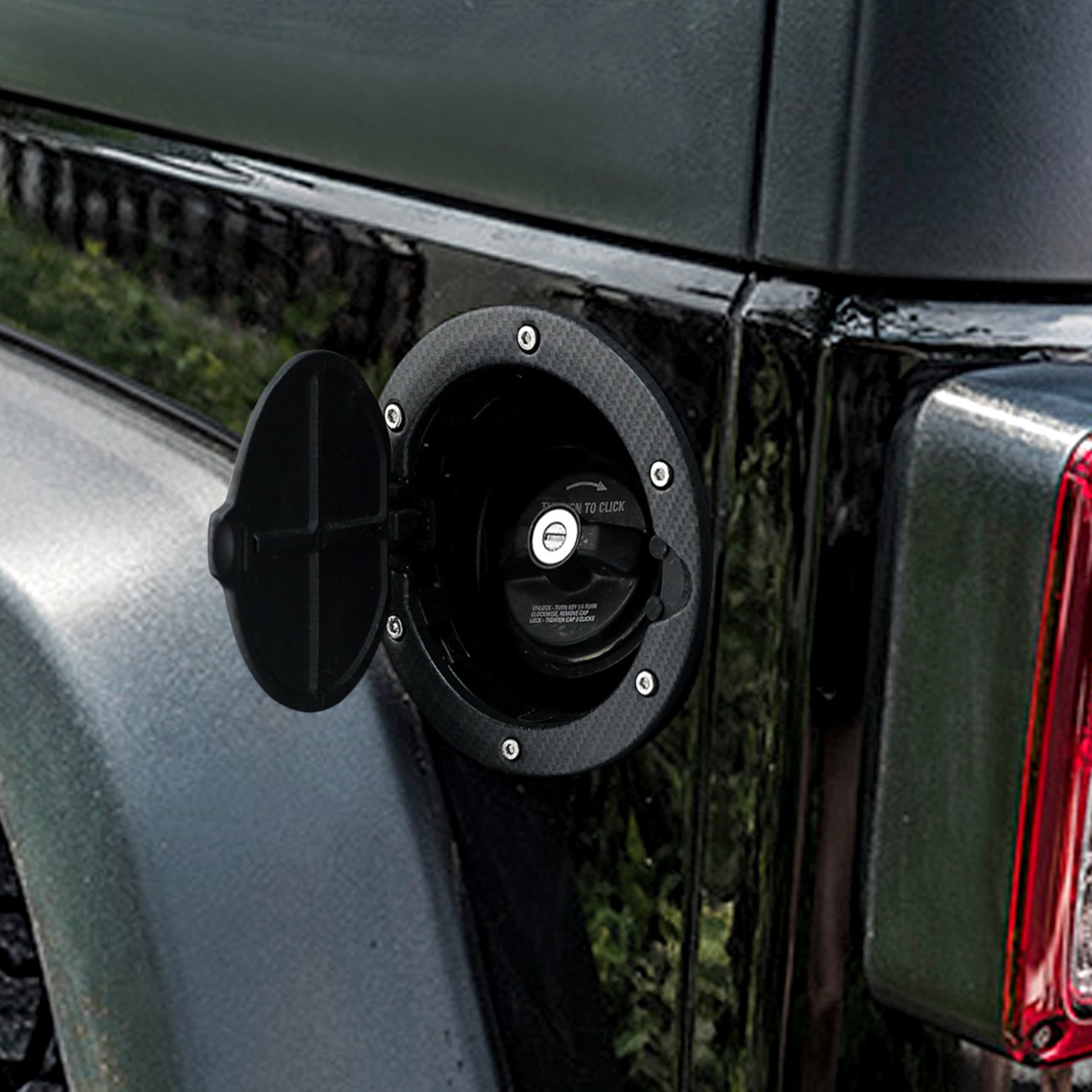 Carbon Fiber Gas Fuel Tank Cover for 07-18 Jeep Wrangler JK/ JKU丨Amoffroad