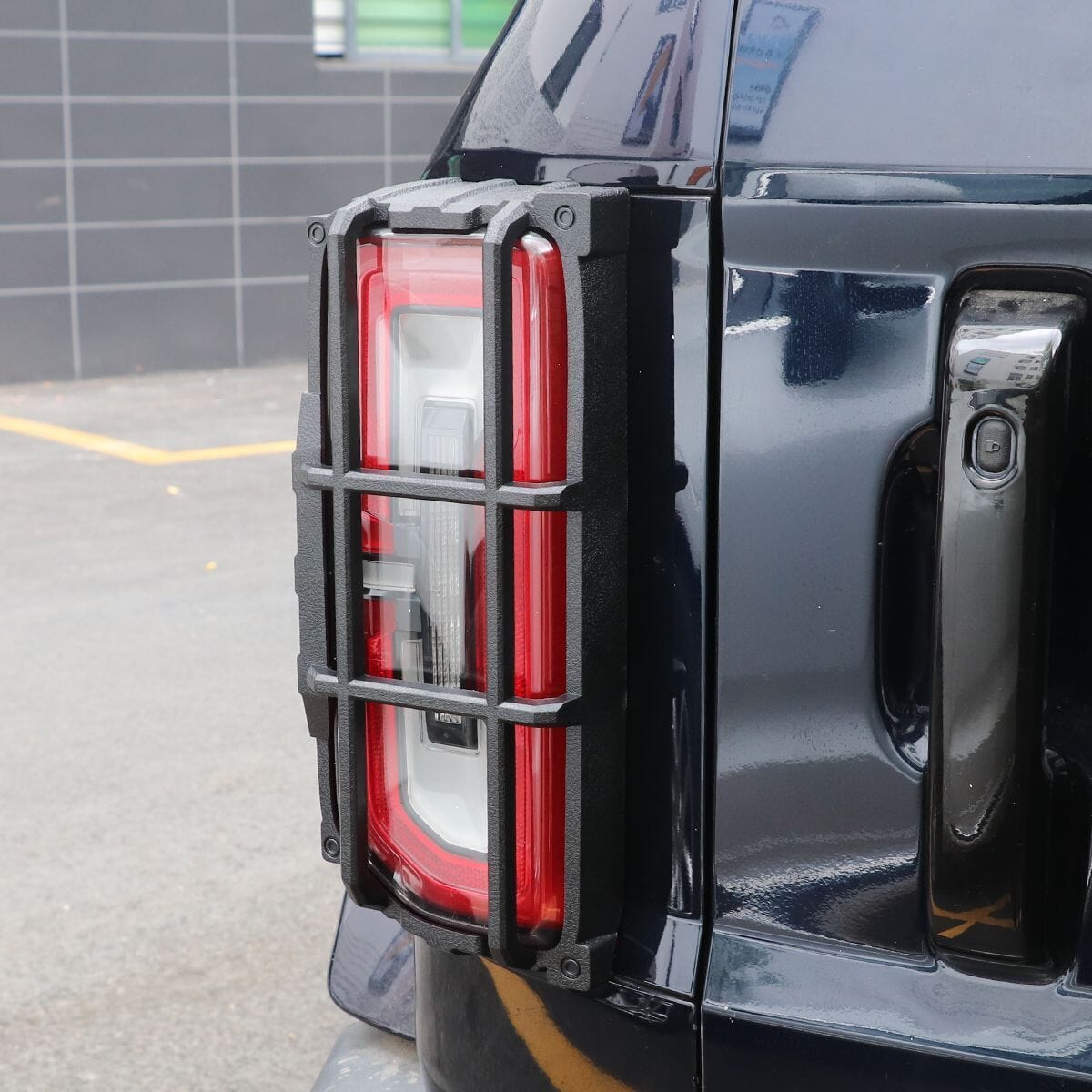 Rear Tail Light Lamp Guard Cover Trim For 2021-2023 Ford Bronco